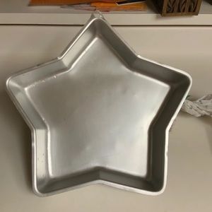 Winton cake pan